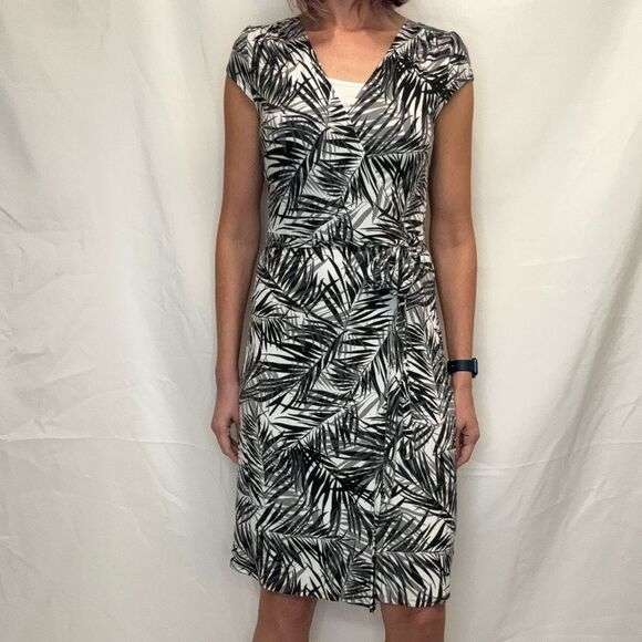 Old Navy Women's Short Cap Sleeve Wrap Dress Black White Grey ST S SM Small TALL - Picture 1 of 16